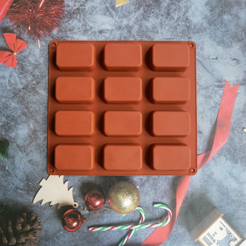 Moule en silicone à 12 cavités - Soap Making Formula avis et prix